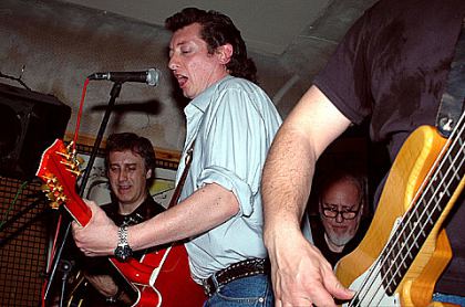 Bulldog Rock and Roll Session. Santi voz en 'Summertime Blues'.