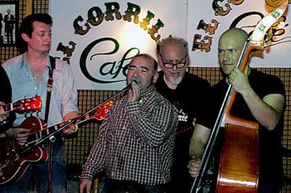 Bulldog Rock and Roll Session. Klaus Villaroel en '20-Flight Rock'.