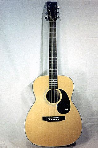 Fender F-25