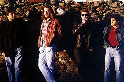 Nueva formación y la más duradera hasta ahora: Chema Corvo; Javi Mayor; Santi Tamariz y Rafa Palomares.1994