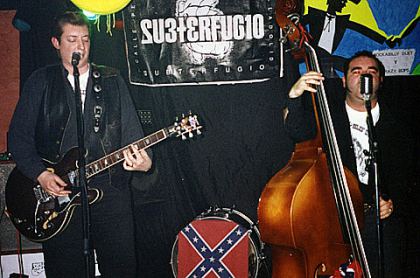 Primera actuaccion como 'Rockabilly Duet'. Sala Subterfugio, Valladolid. 1995